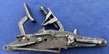 Antique ORIGINAL 17th CENTURY SNAPHAUNCH FLINT LOCK MUSKET LOCK - 2 of 3