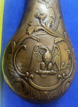 Antique CIVIL WAR ERA POWDER FLASK EAGLE IN VINE MAKER MARKED 8 " - 2 of 4