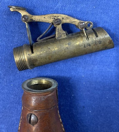 Antique MID 1800s ERA LEATHER SHOT FLASK, DEER, OWL, SQUIRREL, OAK LEAVES - Image 5 of 5