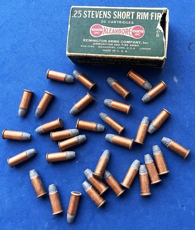 Vintage REMINGTON .25 STEVENS RF AMMO DOG BONE PARTIAL BOX 32 ROUNDS - Image 2 of 7
