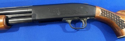Vintage MOSSBERG WESTERN FIELD 12ga PUMP SHOTGUN VENT RIB - Image 6 of 17