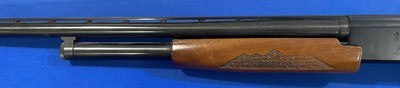 Vintage MOSSBERG WESTERN FIELD 12ga PUMP SHOTGUN VENT RIB - Image 16 of 17