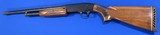 Vintage MOSSBERG WESTERN FIELD 12ga PUMP SHOTGUN VENT RIB - Image 13 of 17