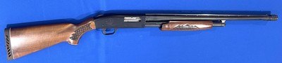 Vintage MOSSBERG WESTERN FIELD 12ga PUMP SHOTGUN VENT RIB - Image 1 of 17