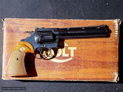 Colt - Diamondback, Royal Blued Finish, .22LR. 6