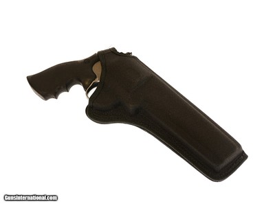 Smith & Wesson - 686-5, .357 Magnum. 6