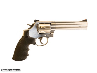 Smith & Wesson - 686-5, .357 Magnum. 6