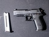 Sig Sauer - Mosquito, .22 LR. 4