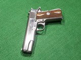 Colt - 1911, Custom Shop, Mark IV, Series 70, Electroless Nickel Finish, .45 ACP. 5 Colt - 1911, Custom Shop, Mark IV, Series 70, Electroless Nickel Finish, .45 ACP. 5