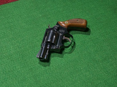Smith & Wesson - Model 36, Blued, .38 Special. 2