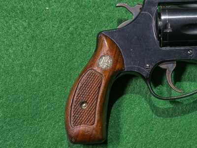 Smith & Wesson - Model 36, Blued, .38 Special. 2