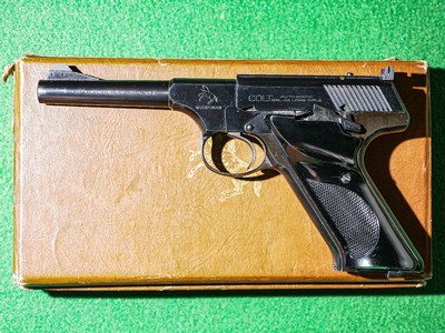 Colt - Woodsman, 2nd Series, .22 LR. 4 1/2