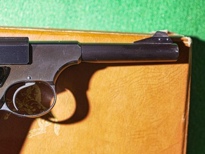 Colt - Woodsman, 2nd Series, .22 LR. 4 1/2