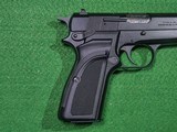 Browning - Hi Power, Blued Finish, 9mm. 4.7