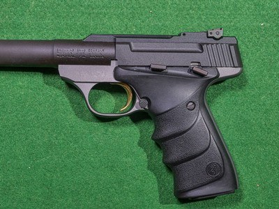 Browning - Buckmark, Two Tone Blued Finish, Practical URX, .22 LR. 5 1/2” Barrel. MAKE OFFER. - Image 4 of 10