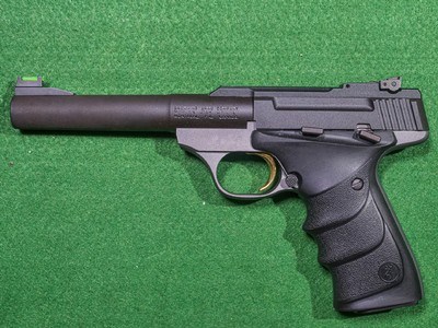 Browning - Buckmark, Two Tone Blued Finish, Practical URX, .22 LR. 5 1/2” Barrel. MAKE OFFER. - Image 2 of 10