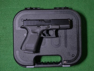 GlockG19, Gen 5, 9mm. 4.02" Barrel. MAKE OFFER.
