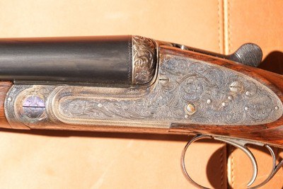 Holland & Holland - Model de Luxe, SxS, Royal Hammerless, Extra Finish, Deluxe Engraved, 12ga. 30