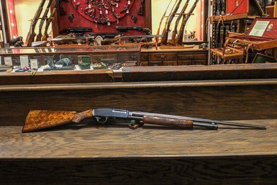 Winchester - Model 42, Double Diamond Deluxe, .410. 26