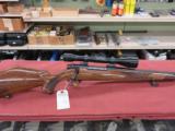 Weatherby Mark V Deluxe 300 Weatherby Magnum - 1 of 1