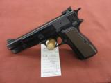 Browning Hi-Power - 1 of 2