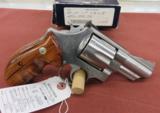 Smith & Wesson 657 - 2 of 2