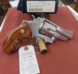 Smith & Wesson 657 - 2 of 2