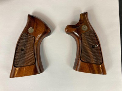 S&W K Frame Goncalo Alves Target Grips