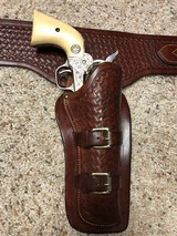 *RARE* H.H,Heiser Denver, Colo. Hand Carved Holster and Matching Belt Extremely Nice! - 2 of 8
