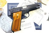 S&W, 39-2 Pistol, Boxed with Accessories, A307624, I-1030 - 11 of 15