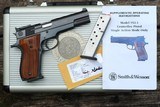 Smith & Wesson, Model 952-1, KAZ0690, A-1658 - 4 of 25