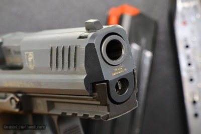 H&K P30 Pistol, Basel Police Contract, Cased w/ Goodies, I-1253 - Image 9 of 11