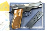 Very Early, High Condition,
Smith & Wesson, 39, Boxed,
38482, FB00991 - 2 of 14