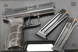 H&K P30 Pistol, Basel Police Contract, Case, Spare Mag, 129-006735, I-1250 - 1 of 10