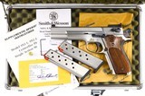 Performance Center S&W, 952-2, Stainless Steel, Cased, DAB1003, FB00657 - 1 of 13