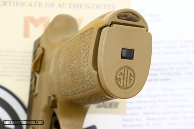 SIG, M17, U.S. Military Surplus, TF002359, FB00566 - Image 5 of 16