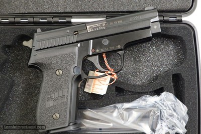 SIG Sauer, P229, Geneva Police, Test Target, Near NIB, AL13729, I-1227