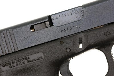 Glock 19 Gen 3 Police Pistol, Geneva Police, PGE0262, FB02100 - Image 6 of 16