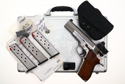 S&W Model 952-2 9mmP PC Pistol, Accessories, Case, DAB0619, FB02247