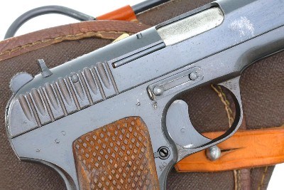 Russian Military Tokarev made 1944, late WWII grips, rig, MB3749, FB01722 - Image 4 of 18