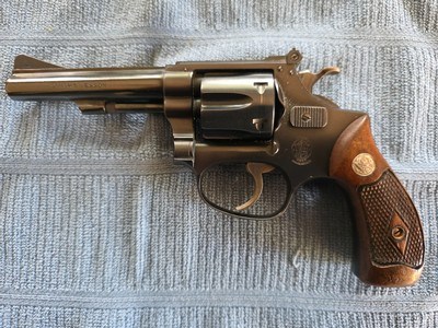 Smith & Wesson .22/.32 - Image 2 of 4