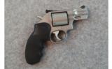 Smith & Wesson ~ 686-6 ~ .357 Mag - 1 of 2