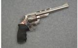 Smith & Wesson ~ Model 29-2 ~ 44 Rem Magnum - 1 of 2