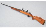 Weatherby ~ Mark V ~ 7 mm Remington Magnum - 7 of 11
