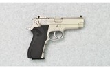 Smith & Wesson ~ Model 4006 ~ .40 S & W - 1 of 2