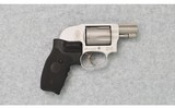 Smith & Wesson ~ Model 638-3 Airweight ~ .38 S & W Special - 1 of 2