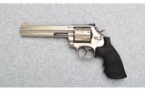 Smith & Wesson ~ Model 686-4 ~ .357 Magnum - 2 of 3