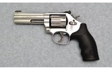 Smith & Wesson ~ 617-2 ~ .22 Long Rifle - 2 of 3