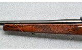 Weatherby ~ Mark V ~ .300 Weatherby Magnum - 7 of 11