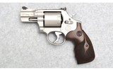 Smith & Wesson ~ 686-6 ~ .357 Magnum - 2 of 3